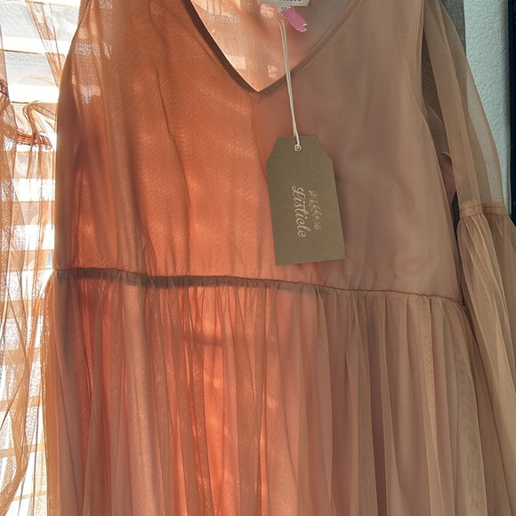 Listiele beautiful tiered mesh dress , new, large, 1 peach/ mocha , 1 green - Picture 3 of 6